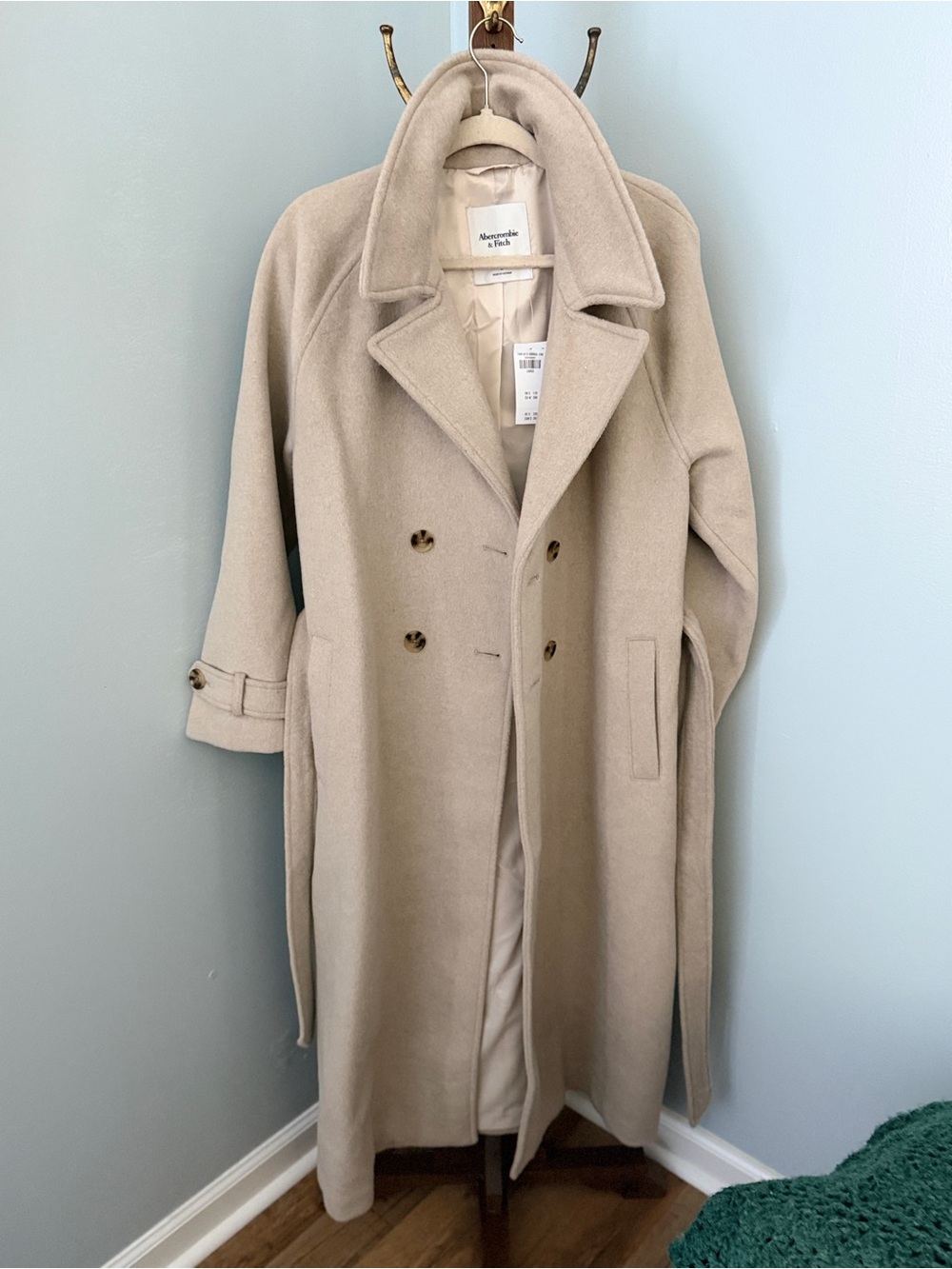Abercrombie & Fitch Women's Double-Breasted Tan Trench Coat